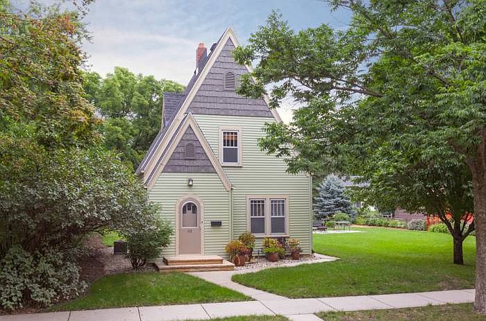 1st image of 418 Mound Ave