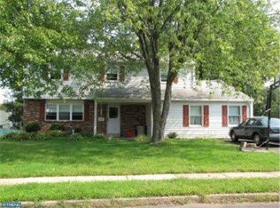 535 Brook Ln, Warminster, PA 18974