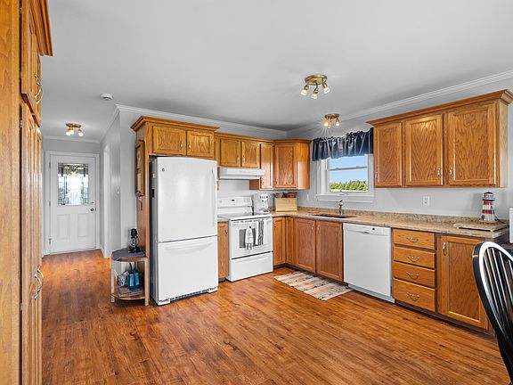 4th image of 54 Hatton Rd
