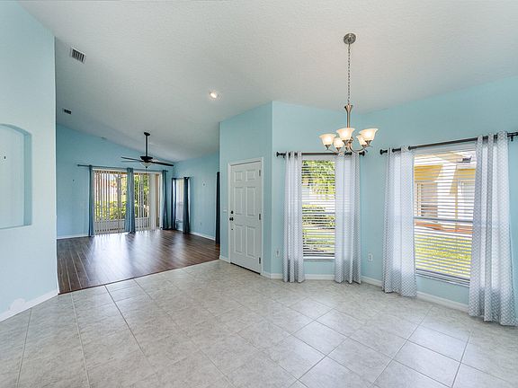 5th image of 3124 Savoy Dr