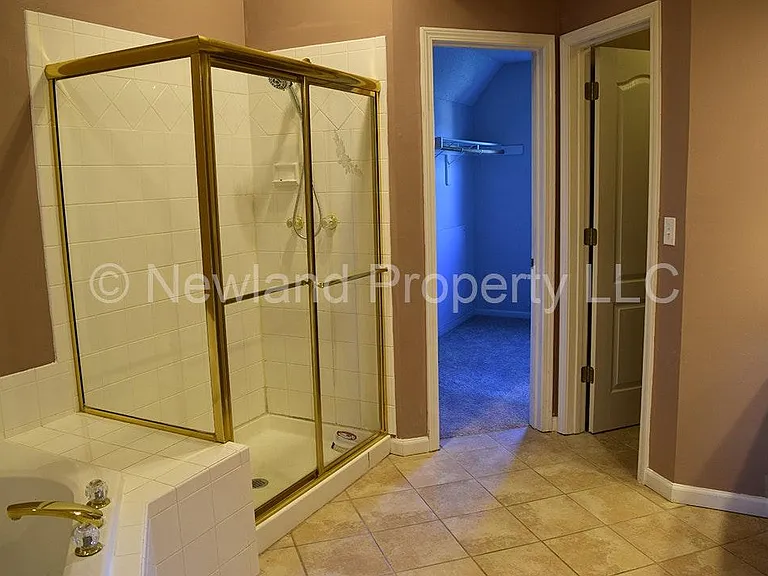 14306 S Summit Ct — Photo 22