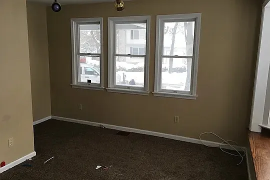 1179 Genesee St — Photo 2