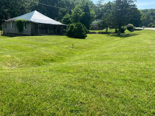 3702 Buck Mountain Rd, Roanoke, VA 24018