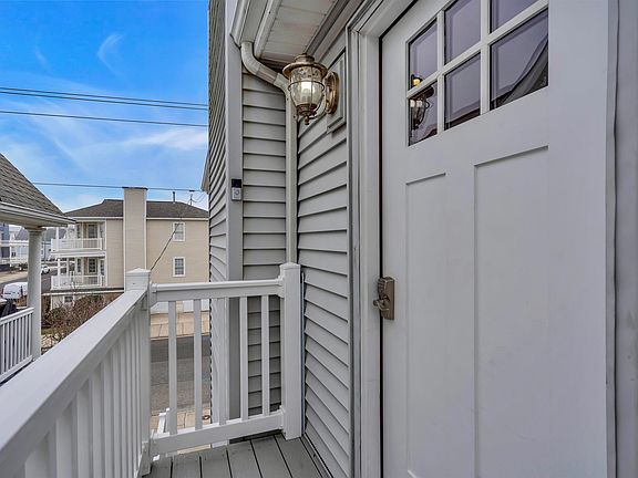 2nd image of 2206 Asbury Ave #2