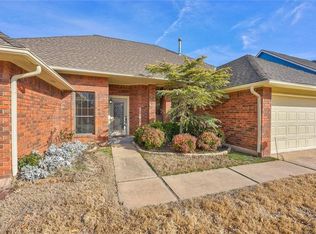 19804 Harness Ct, Edmond, OK 73012