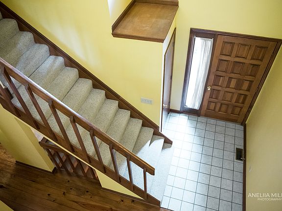 5th image of 1049 Golfview Dr #11