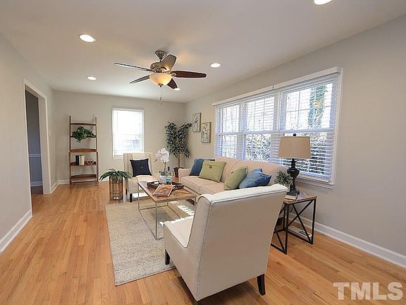 2nd image of 936 Clarion Dr