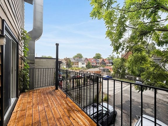 5th image of 73 Roncesvalles Ave #2