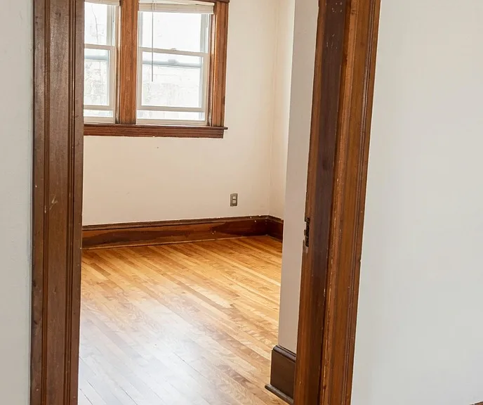 Bedroom 2 Entrance
