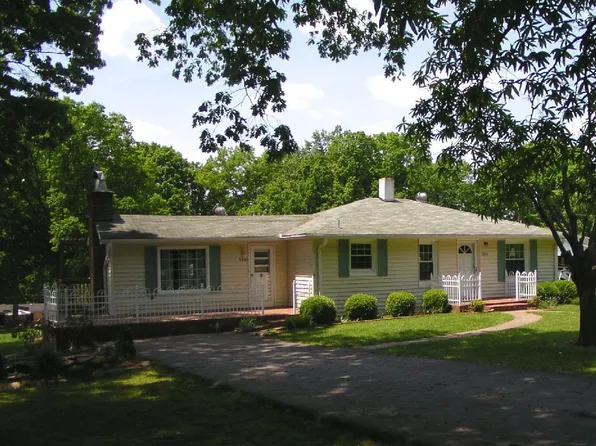 5890 Norman Dr, Rural Hall, NC 27045