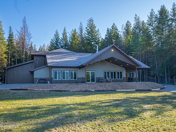 2nd image of 111 Majestic Ln