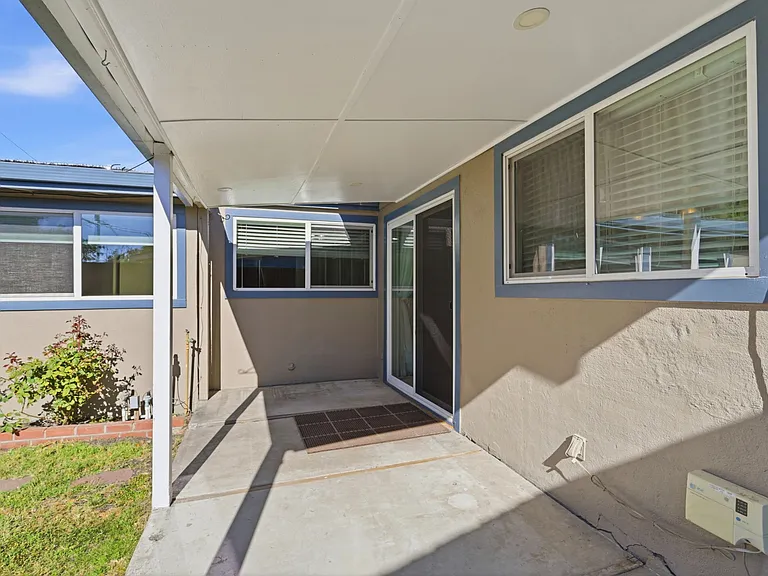 1265 Prescott Ave — Photo 31