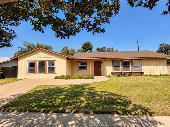 682 S Belden Ave, Rialto, CA 92376