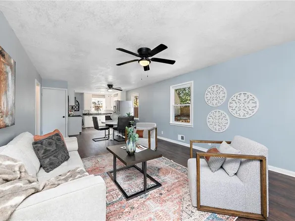 307 E Elm St, Independence, MO 64050