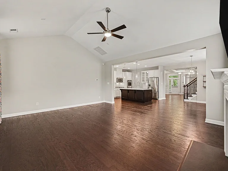 14131 Old Vermillion Dr — Photo 16