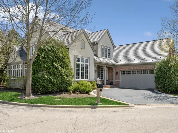 2437 Fox Meadow Ct, Northfield, IL 60093