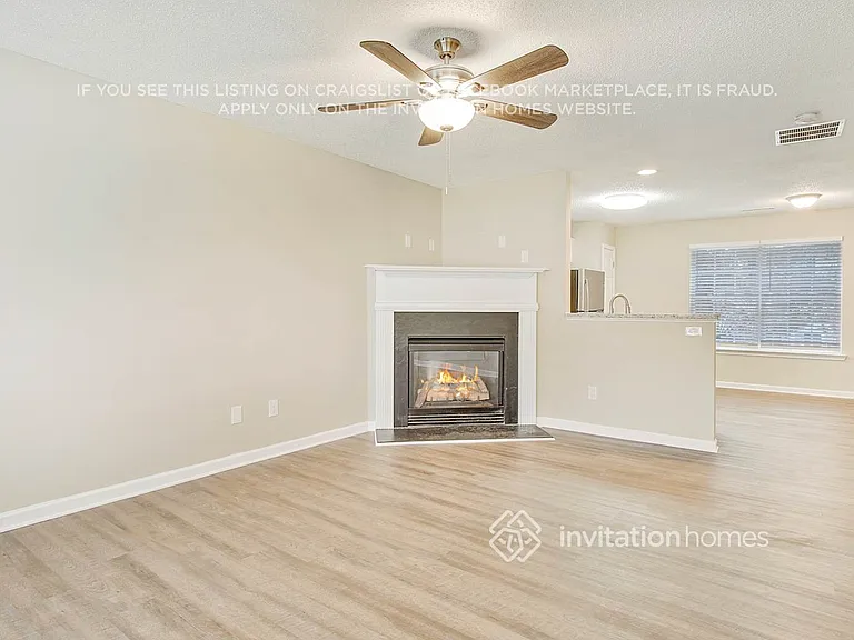 408 Kendall Ln — Photo 3