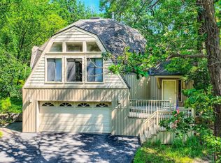 2125 Skyway Dr, Saint paul, MN 55119