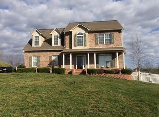 919 Westin Woods Ln, Seymour, TN 37865