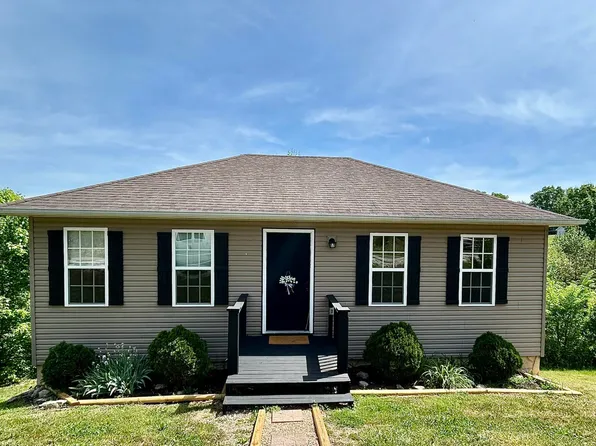 132 View Ln, La Follette, TN 37766