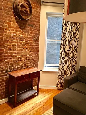 Rented by Bank Neary | media 115