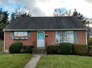 2448 S Lumber St, Allentown, PA 18103