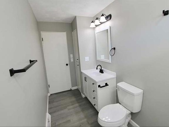 4th image of 1020 S Allen Ave