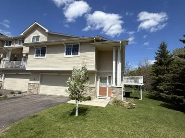 4820 Underwood Ln N Unit E, Plymouth, MN 55442