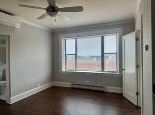 815 W Lakeside Ave #7, Chicago, IL 60640