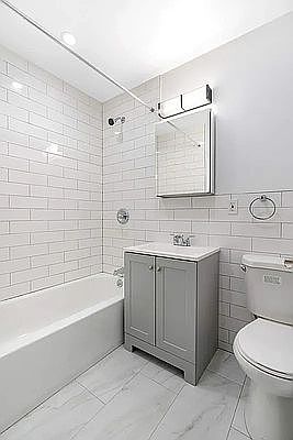 4th image of 38 Prospect Park SW APT 1