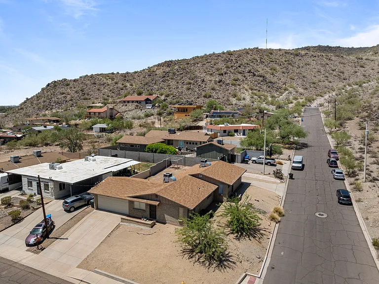 1502 W Shangri La Rd #2 — Photo 40