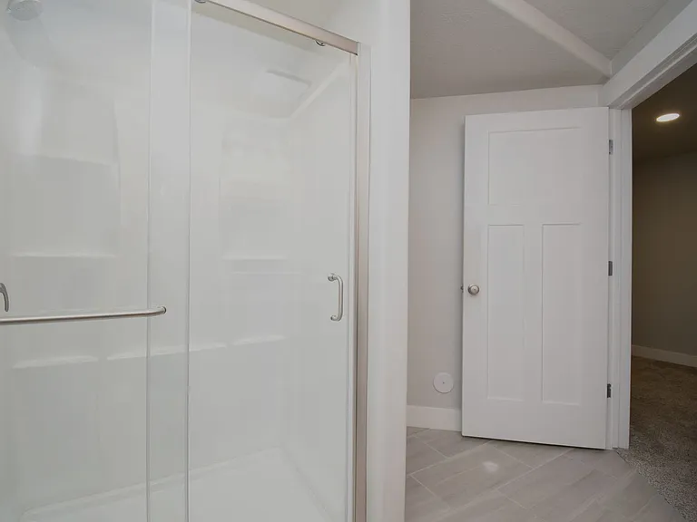 904 W Ellsworth St — Photo 28