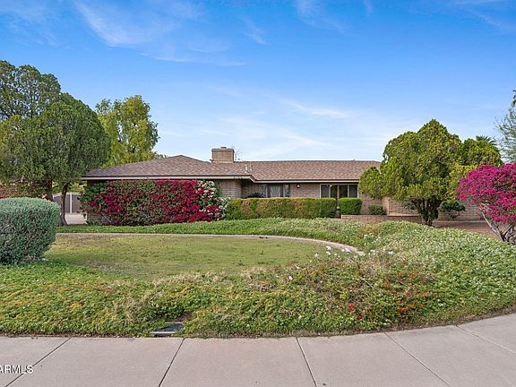 3rd image of 2120 E HUNTINGTON Drive