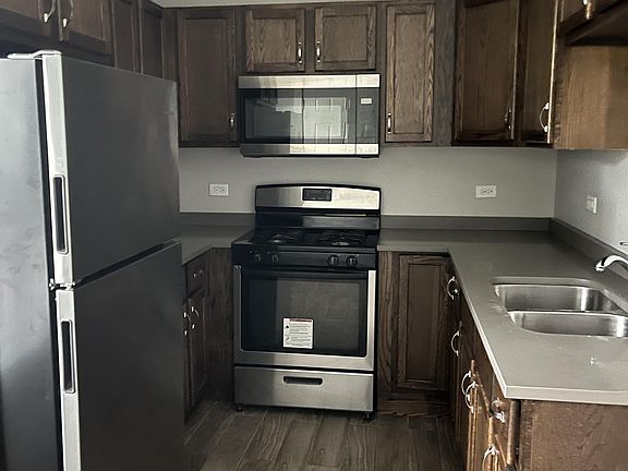 4th image of 7216 S Evans Ave #2