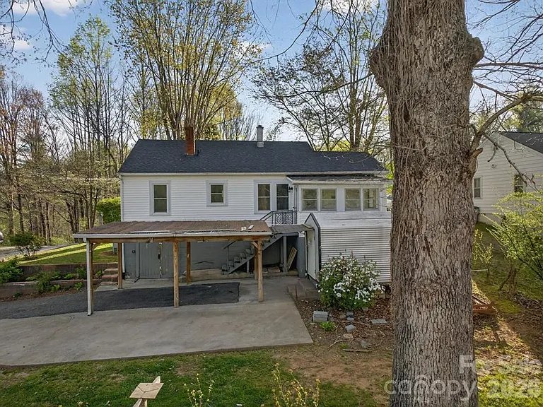 713 Prospect St NW — Photo 10