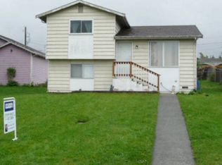 1036 W 13th St, Port Angeles, WA