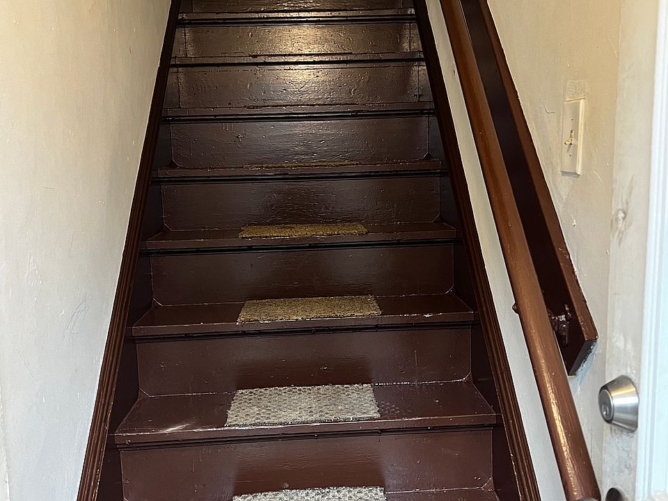 1st image of 4004 Denison Ave
