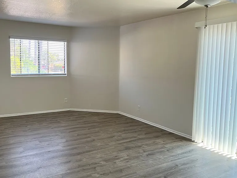 1740 N Stanton Pl — Photo 6