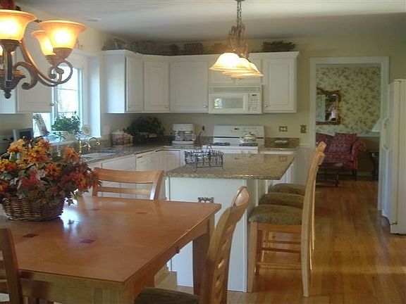5th image of 1401 Prairie Crossing Dr