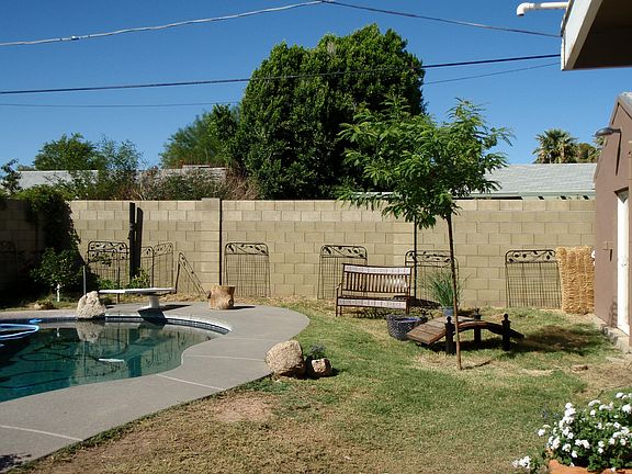 3rd image of 4728 E Palm Ln