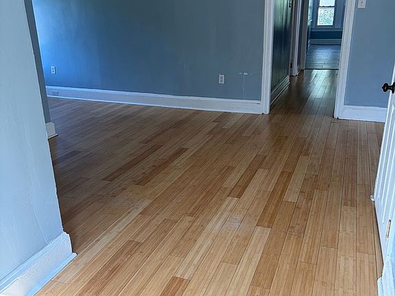 5th image of 11 Cloverdale Ave #2