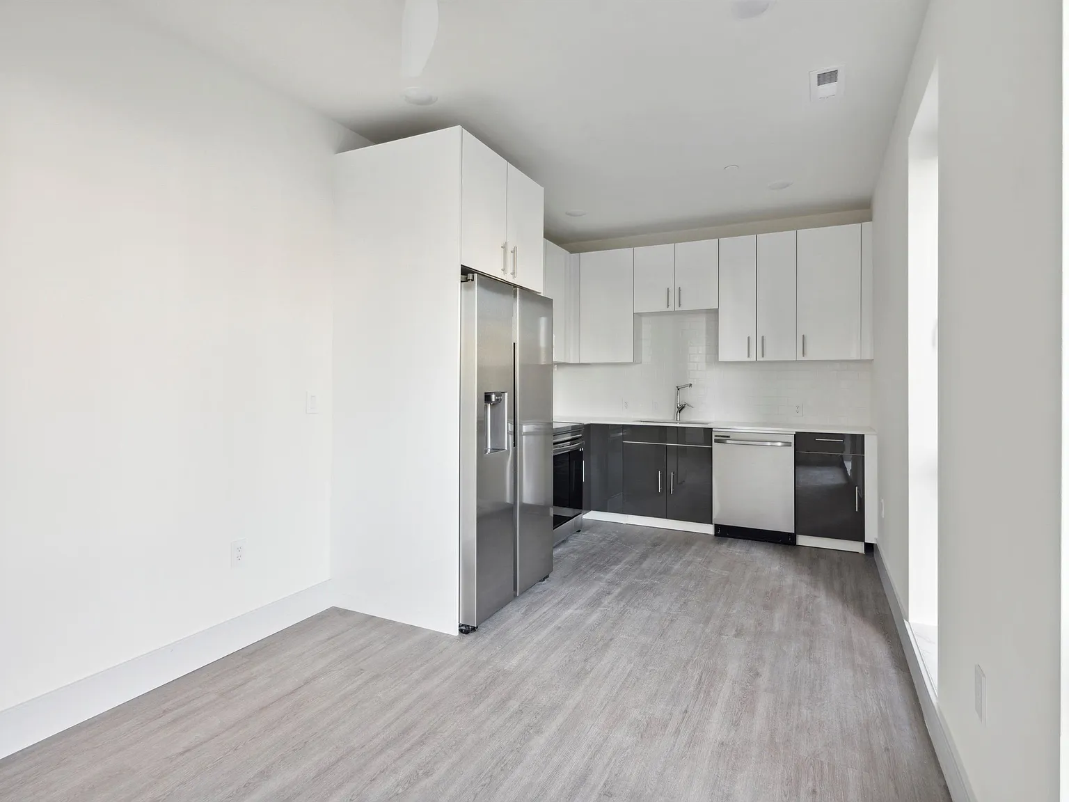 1 bed, 458 sqft, $1,575 — Photo 1