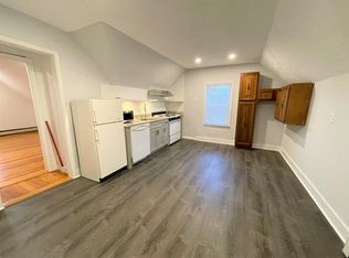 122 Beech St FLOOR 3, Belmont, MA 02478
