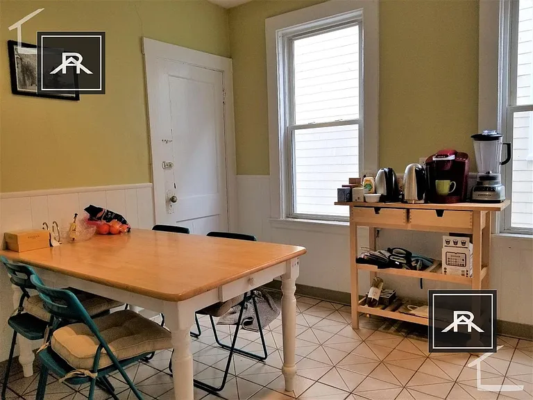 117 Browne St #3 — Photo 10