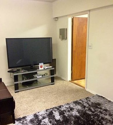 Room 3, Lounging room