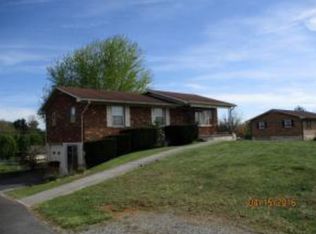 394 Lynnwood Dr, Bristol, VA 24201