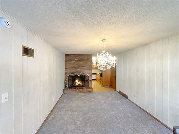 5th image of 6217 E 109th Ter