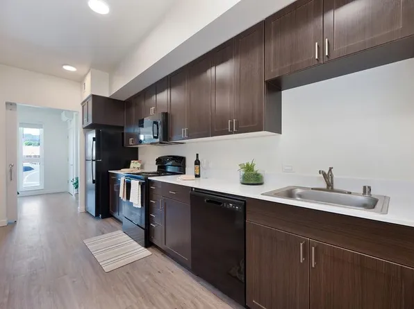 El Camino Real, 732 El Camino Real 5f2b09647 Bay #5f2b09647, San Bruno, CA 94066