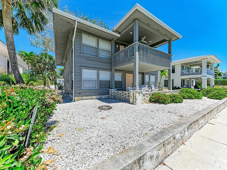 102 Palmetto Ave — Photo 54