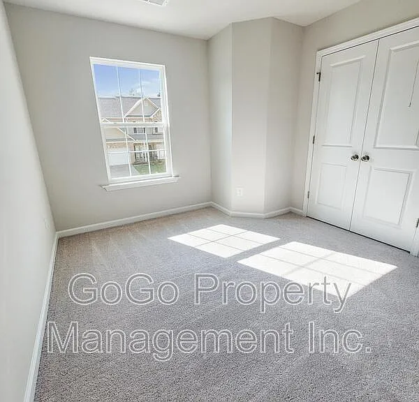 22 Echo Valley Dr — Photo 11